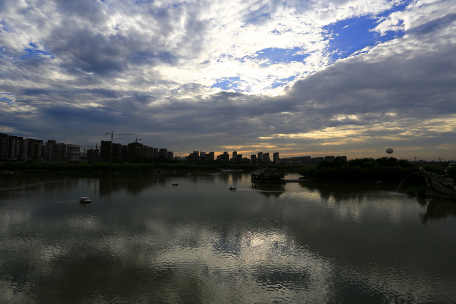 曲江晚霞1.JPG