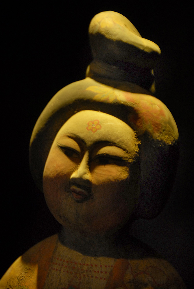 　唐彩绘陶俑 (1).jpg