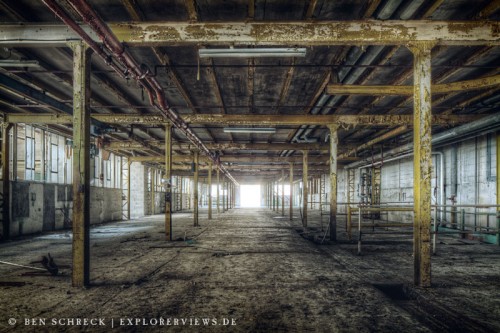 Abandoned-Industry-Bretagne-explorerviews-500x333.jpg