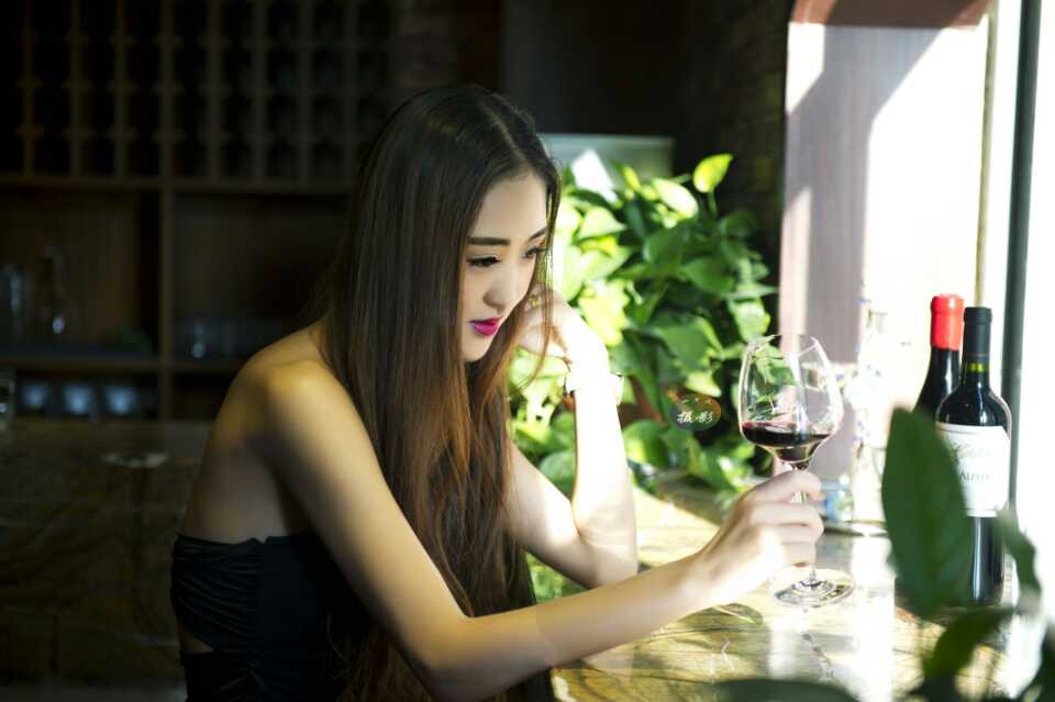 R3WM%SK4U9O7[KNDI]WMKJD.jpg