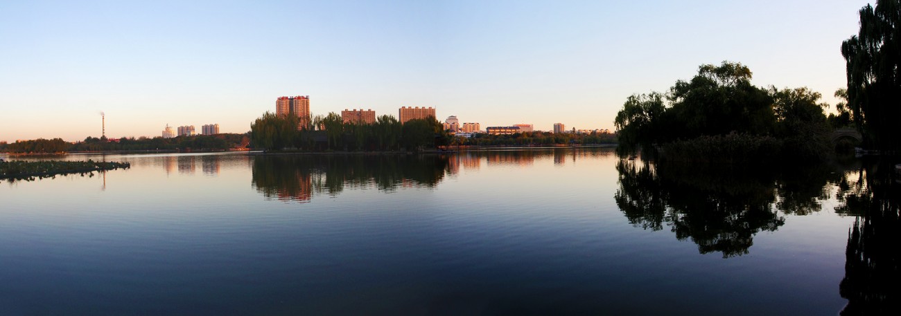 大明湖全景图7.jpg