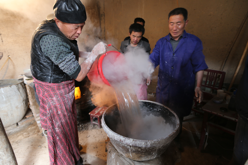 加温水搅拌成透明均匀的粉芡， (2).jpg