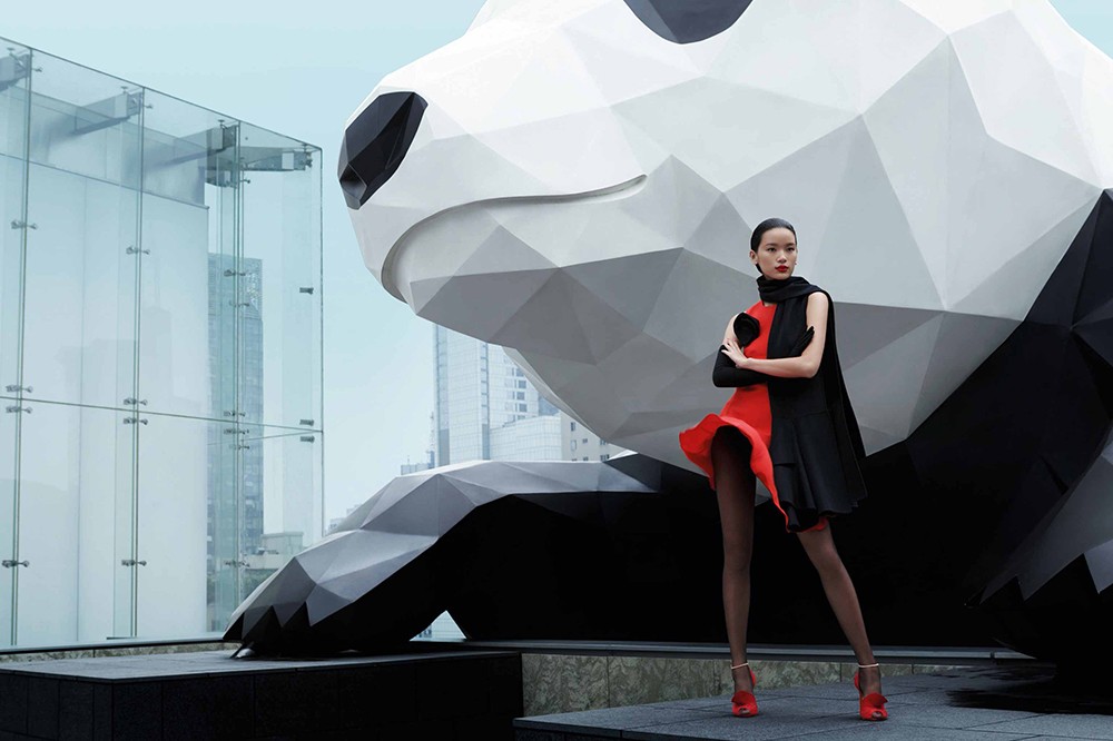 Kiki-Kang-by-Liu-Song-for-Vogue-China-City-Special-Chengdu_01.jpg