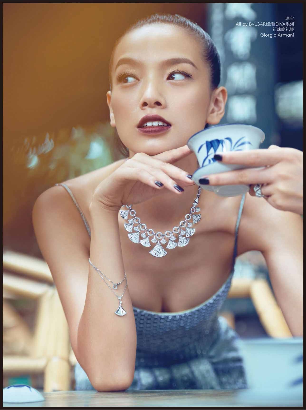 Grace-Gao-by-Yin-Chao-for-Vogue-China-City-Special-Chengdu_04.jpg
