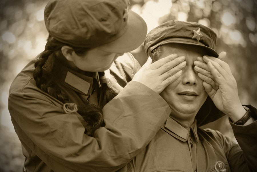 13革命事业结硕果.jpg