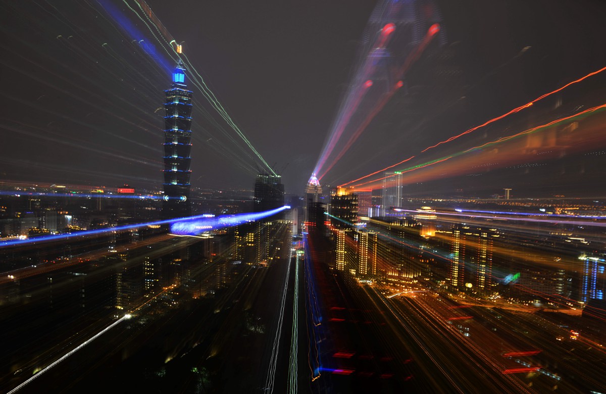 12.《台北之夜》摄于台湾台北象山.jpg