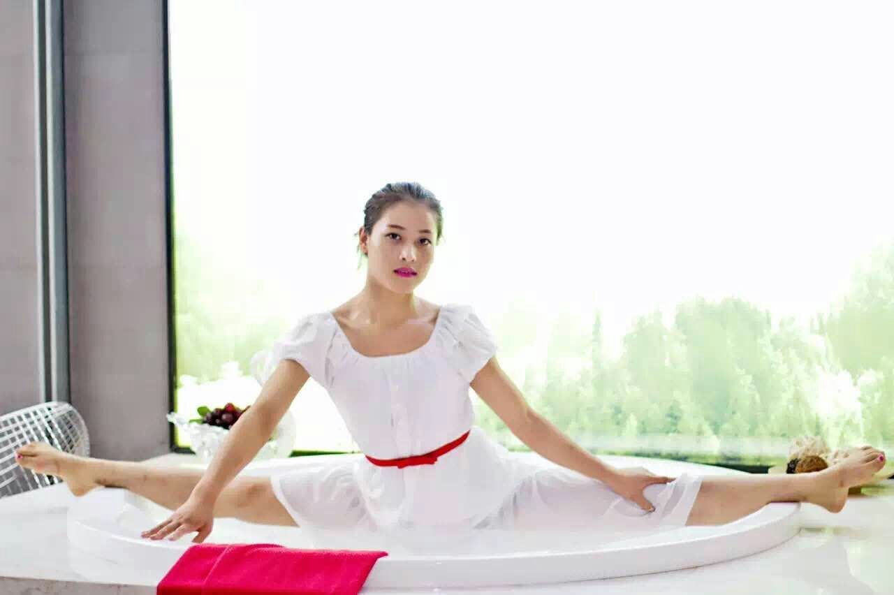 瑞瑞样片4.jpg