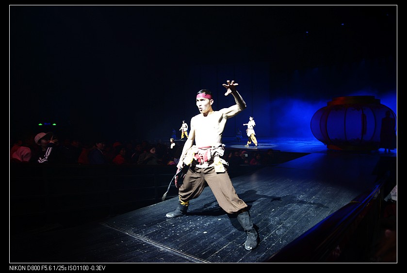   男儿壮志在天涯，一路艰辛只为茶