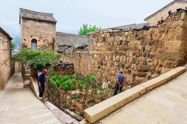 a55b75822a33c8ffd5cbe03f7753d1d5.jpg a55b75822a33c8ffd5cbe03f7753d1d5.jpg