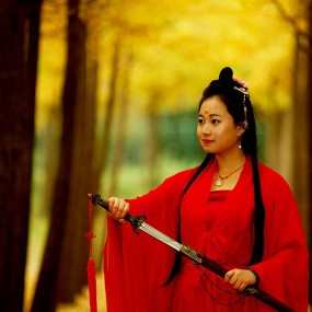 银杏林里拍模特