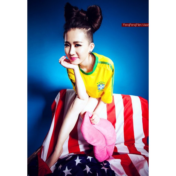 牛气的巴西女球迷