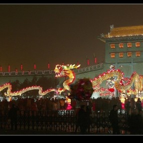 腾龙北舞钟鼓鸣