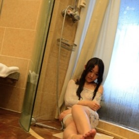 女人的一生，都在用来等待