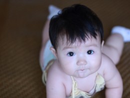 晒晒闺女的大眼睛，原片未P，求指点