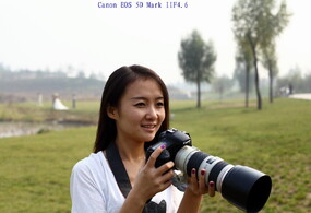 今天我们去CBE外拍的客串模特ZJ（5d2和d700切磋一下）