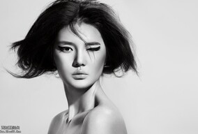 柔和的黑白人像