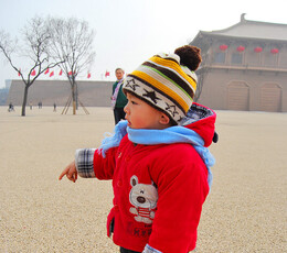 小宝在大明宫遗址公园