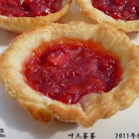 草莓双色果冻+草莓小丹麦