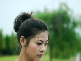 开朗 对比 忧伤