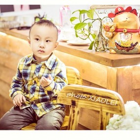 暖色-随拍  出境：小开心   拍摄：开心干爸