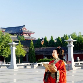 早上7时在大雁塔蹭拍模特