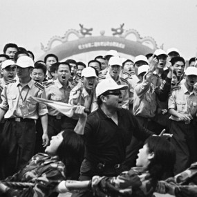 《呐喊》——大学校运会纪实（1）