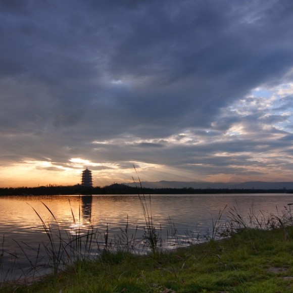 长安塔日出【世园不能参赛作品】