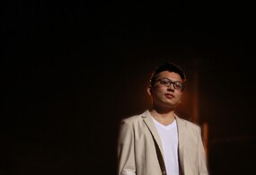 好的拍男的很少....这贴就显得怪怪的......