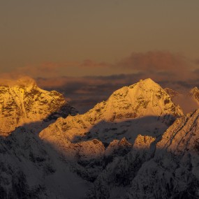 半脊峰攀登de奇幻风景