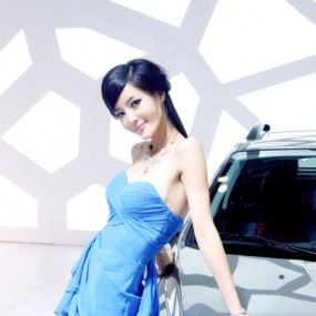 车展给模特姐姐拍照~~