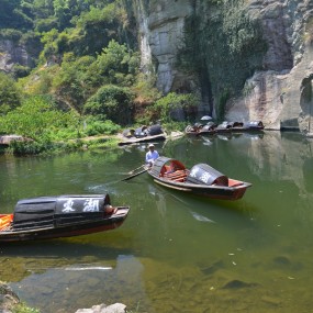 绍兴东湖乌蓬船--2