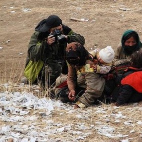 转帖：拿相机的人，请你自重！