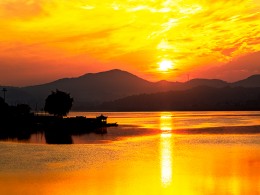 东方欲晓