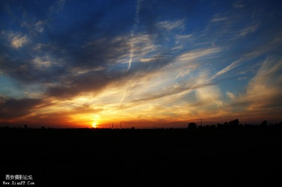 在电脑里发现了几张以前照的夕阳