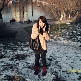 本人自拍加生活照，给个力啊！！