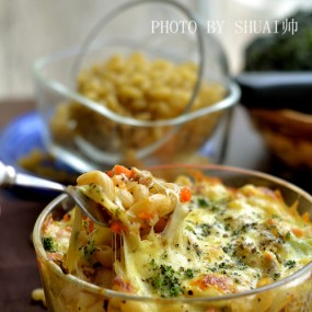 昨天做的芝士焗意面 和大家分享
