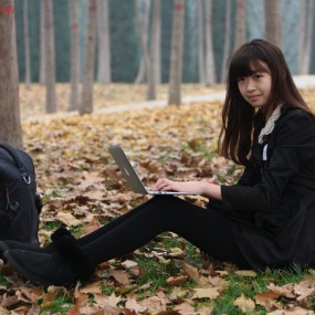 欧亚美女第一季