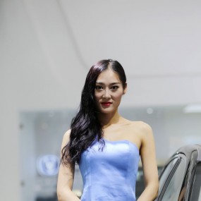 西安车展蓝裙模特