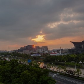 夕阳照