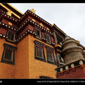 小布达拉宫——噶丹·松赞林寺