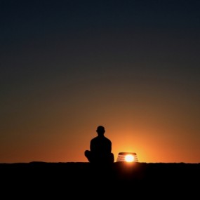 和尚把太阳装进了篮子里