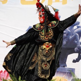 抓拍一川剧绝活大变脸