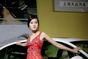 穿红色礼服的模特 2-01