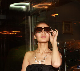 光影夜景涂鸦绘美女创作！