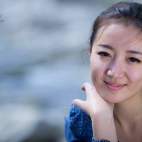 恬静的美女