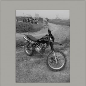 炎热的记录-越野摩托车