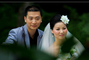 蹭拍二张婚纱照！