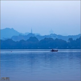 看到的一副好作品，拿出来晒晒