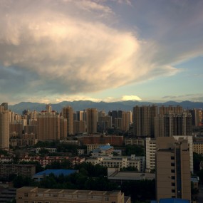 6月10日下午5时左右，一场暴雨过后拍了一组照片，请摄友指点。