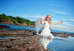 天使与天使的翅膀